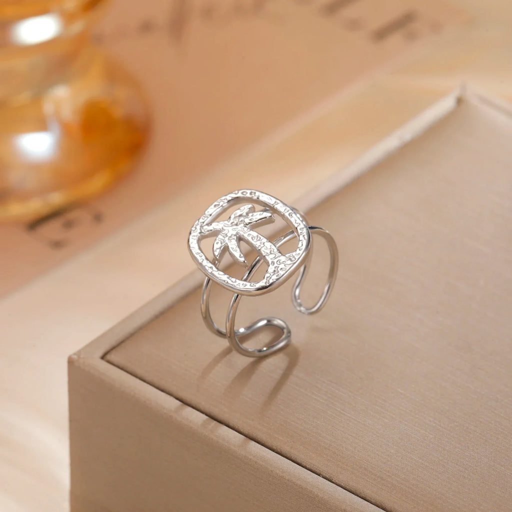 Palm Tree Motif Ring Silver
