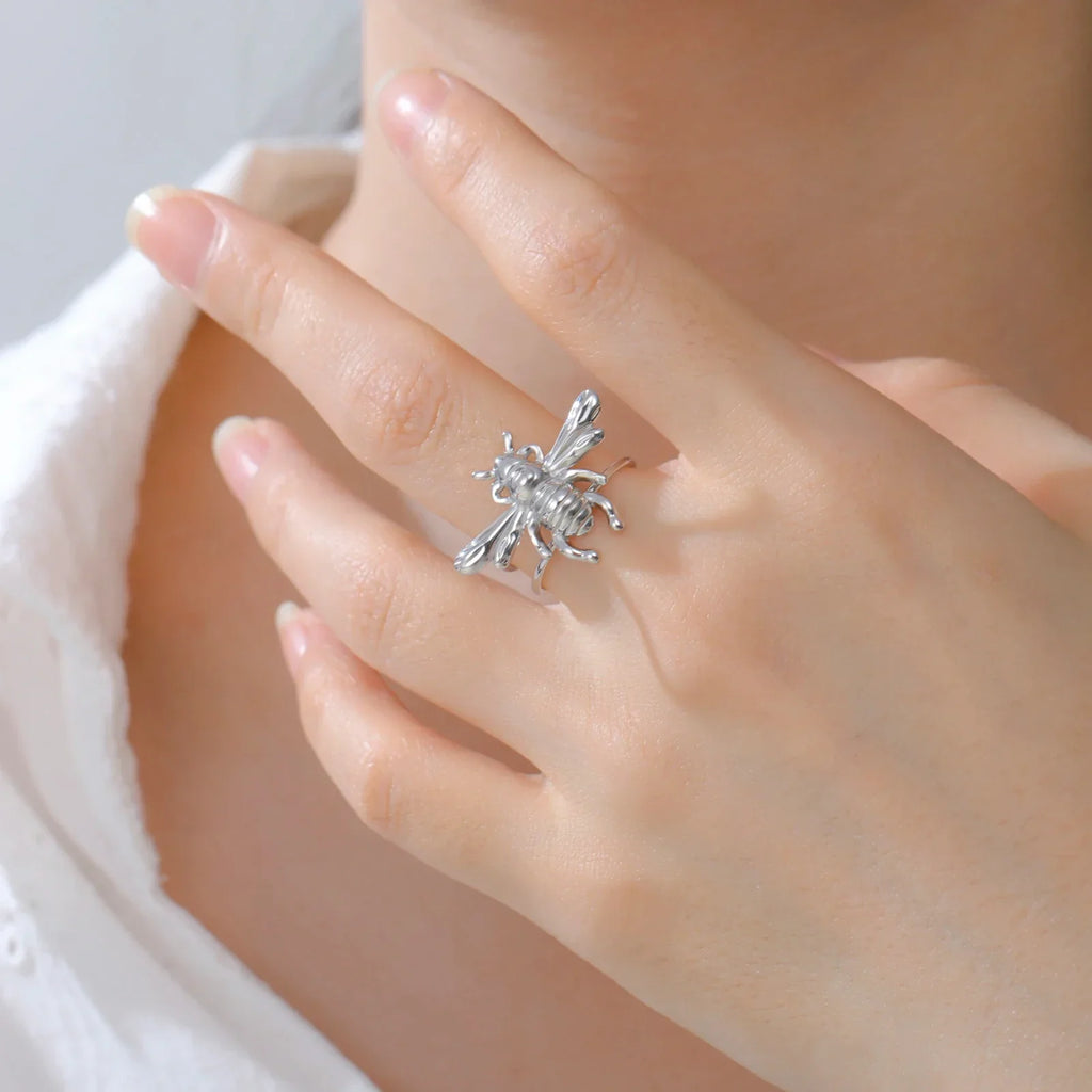 Bee ring for women, silver