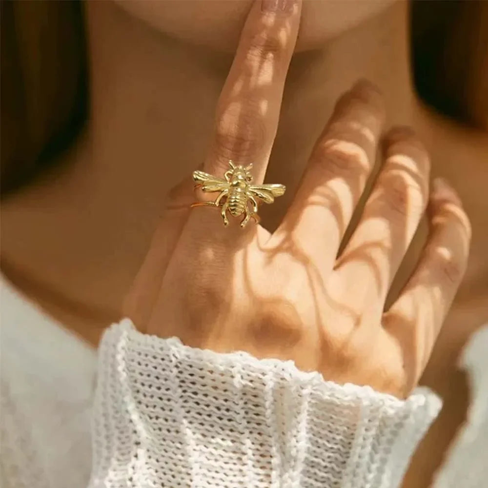 Bee ring for women, gold