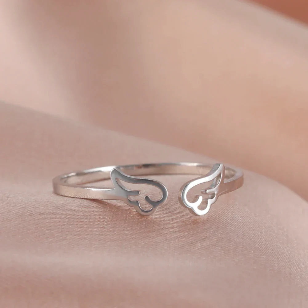 Women's angel wing ring silver