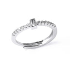 Adjustable women's ring with initial letter