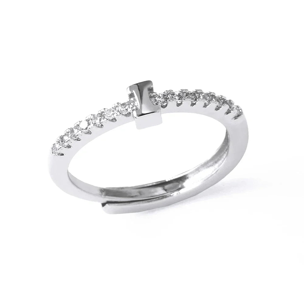 Adjustable women's ring with initial letter