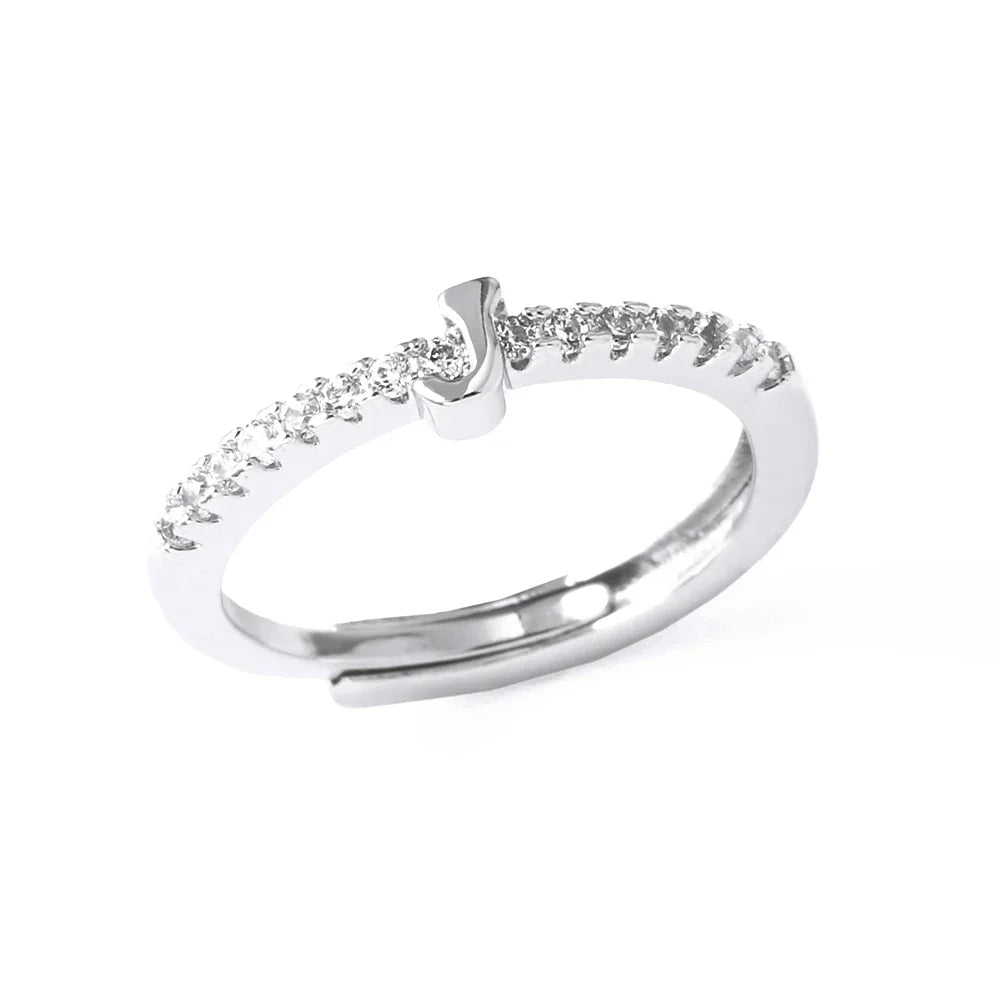 Adjustable women's ring with initial letter