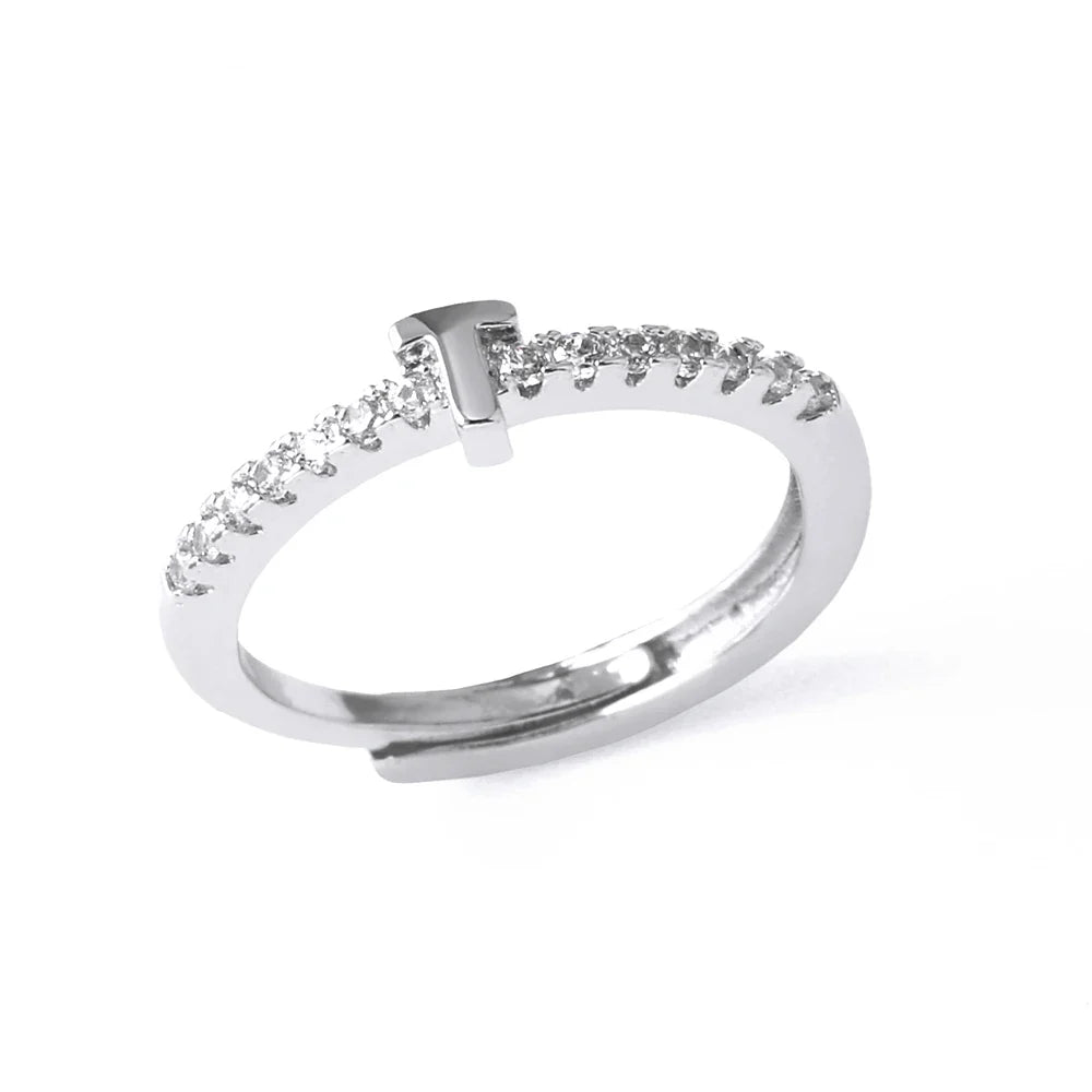 Adjustable women's ring with initial letter