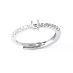 Adjustable women's ring with initial letter