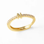 Adjustable women's ring with initial letter