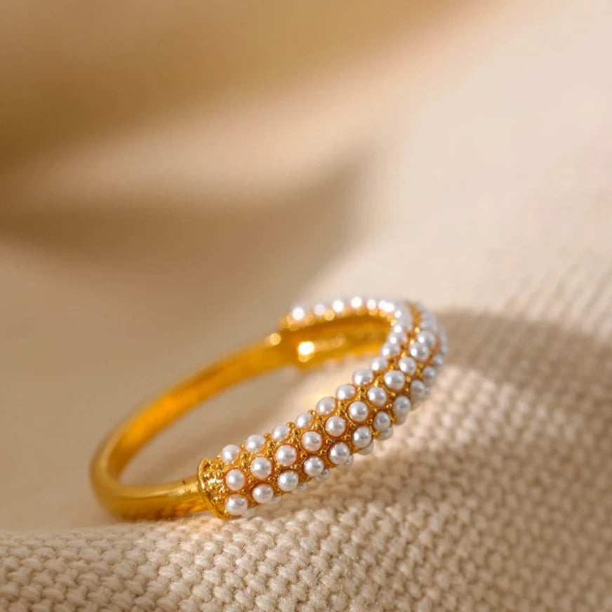 Elegant Style Band Ring with Pearls