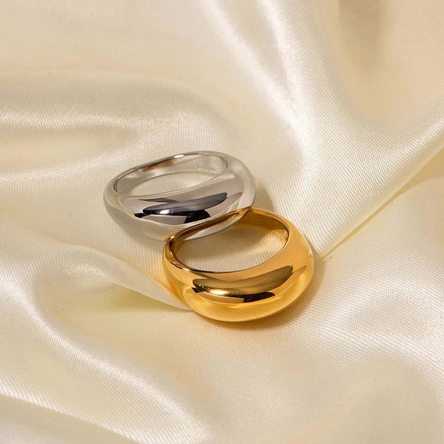 Elegant Wide Band Water Drop Ring silver