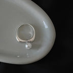 Women's Ring Band with White Zircon Pearl