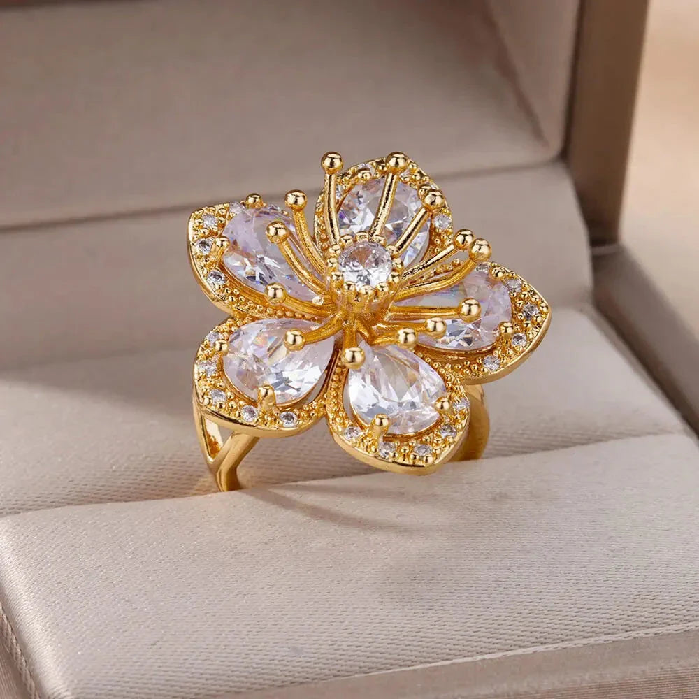5 Petal Flower Ring Band in White Zircon