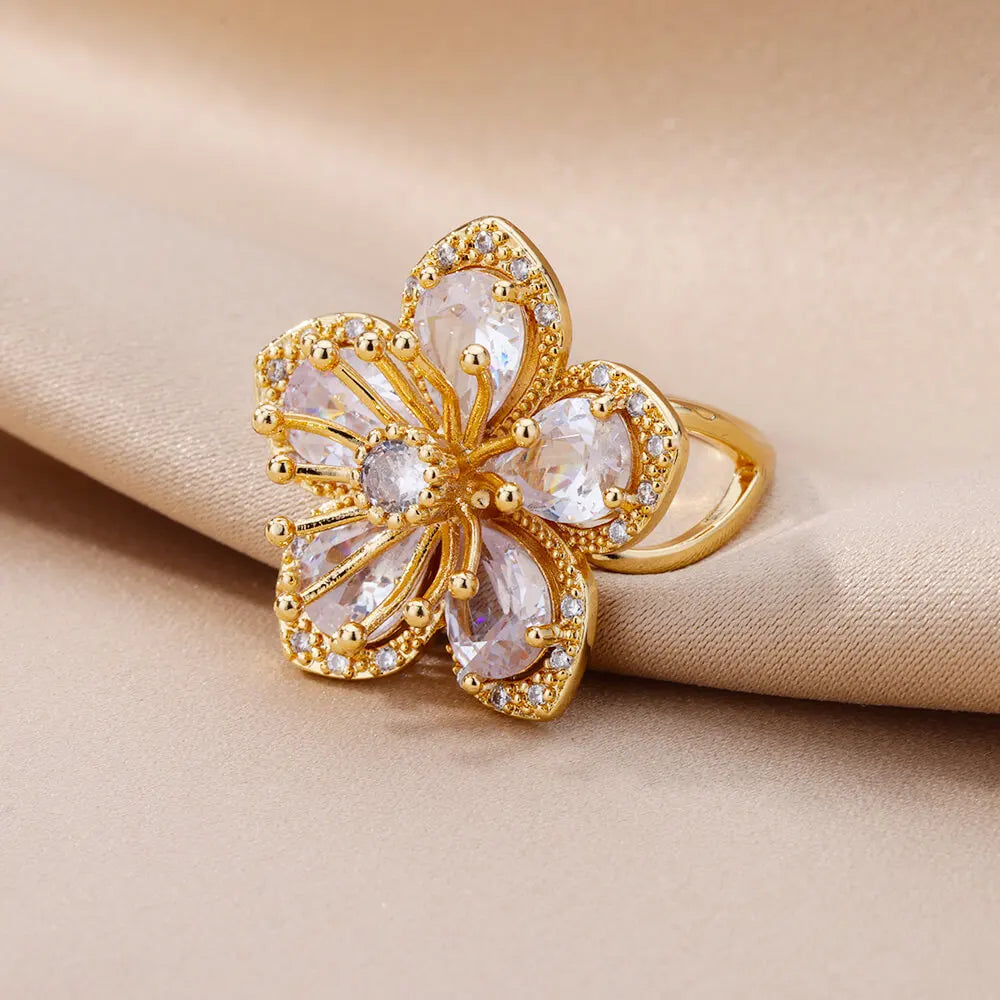 5 Petal Flower Ring Band in White Zircon
