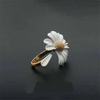Stylish Daisy Flower Ring Band