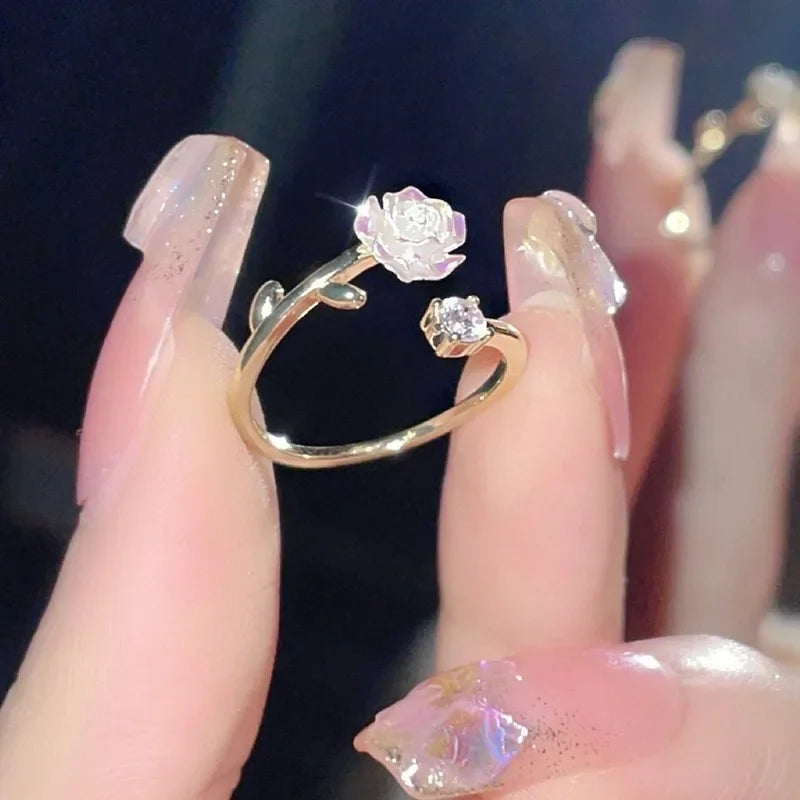 Tulip Flower Ring Band in Zircon
