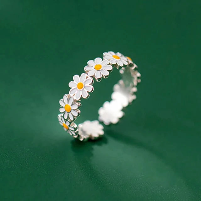 Daisy Flower Ring Band