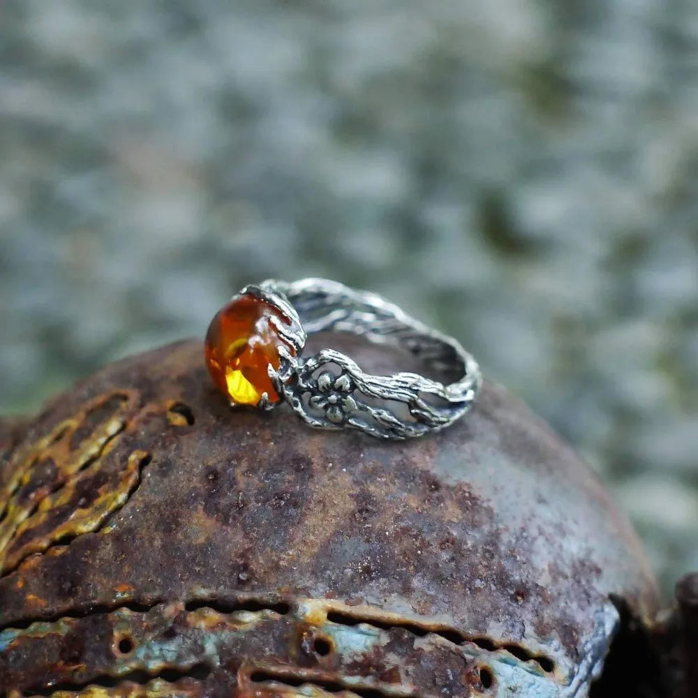 Ring Band Flowers and Pearl Retro Style