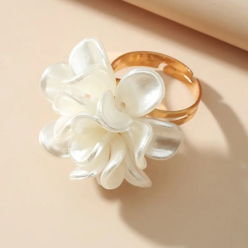 White Big Flower Ring Band
