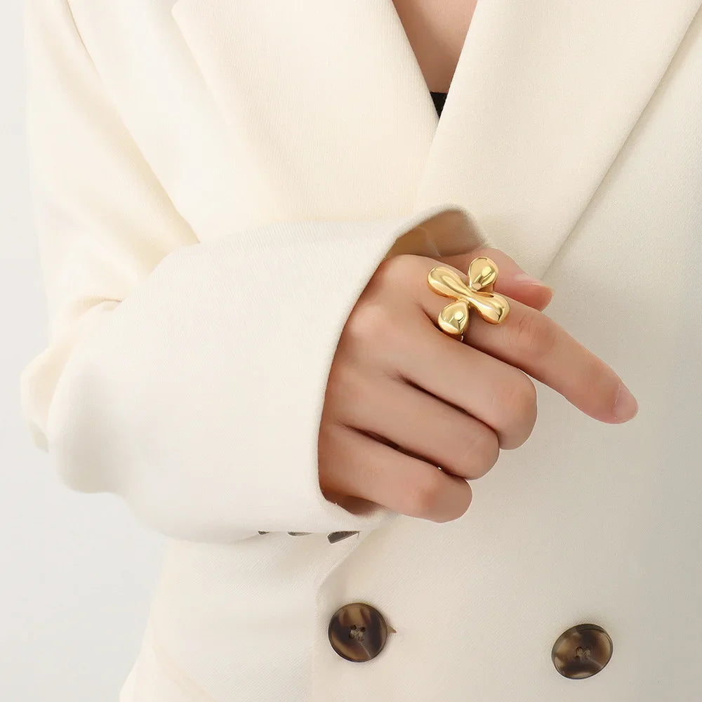 Ring Band Large Flower Vintage Style