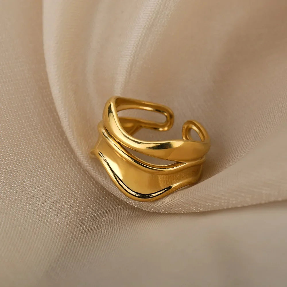Gold Water Drop Style Ring Band