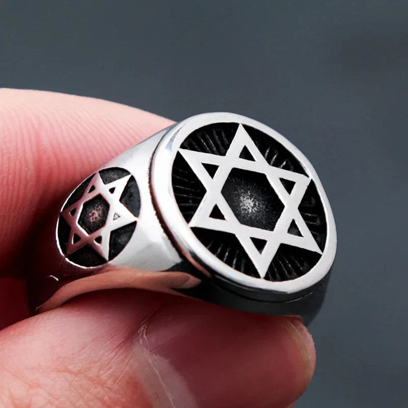 Ring with engraved Star of David symbols, a Jewish motif