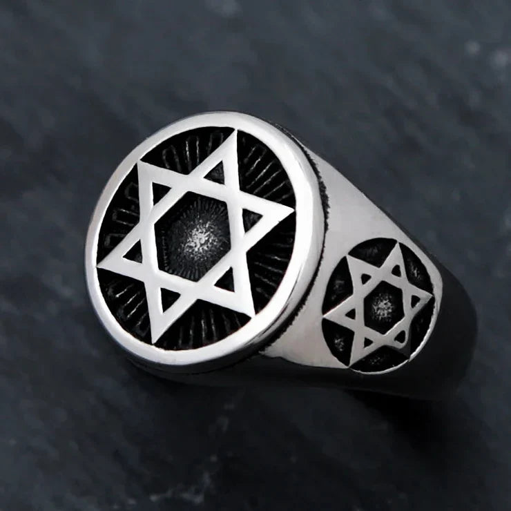 Ring with engraved Star of David symbols, a Jewish motif