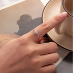 Ring with 4-Leaf Clover in Zircon