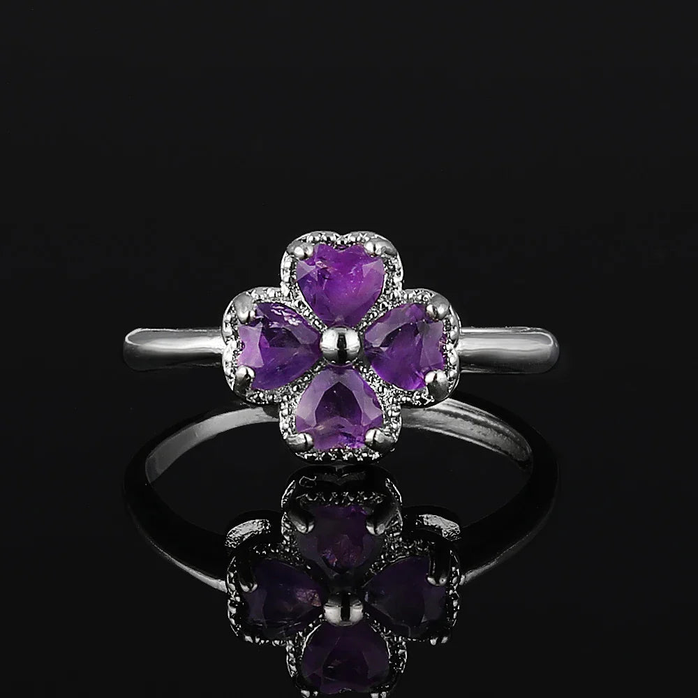 Ring with 4-Leaf Clover in Amethyst Stone