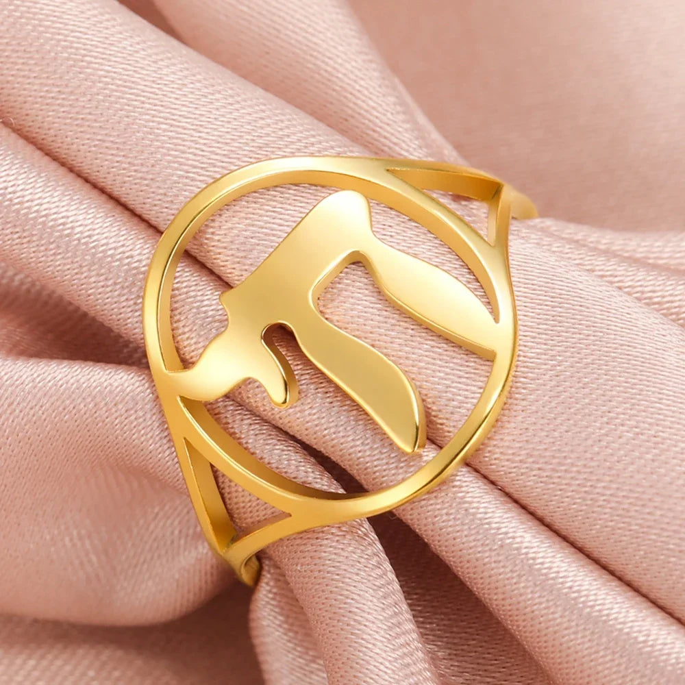 Hollow ring with the Jewish life symbol Chai in gold
