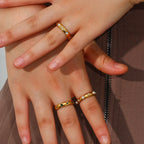 Stylish Ring with Pearls and Zircon 2