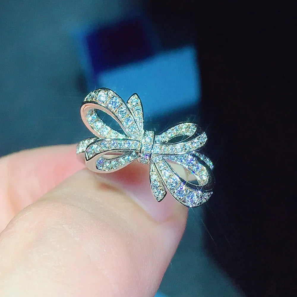 Women's bow ring