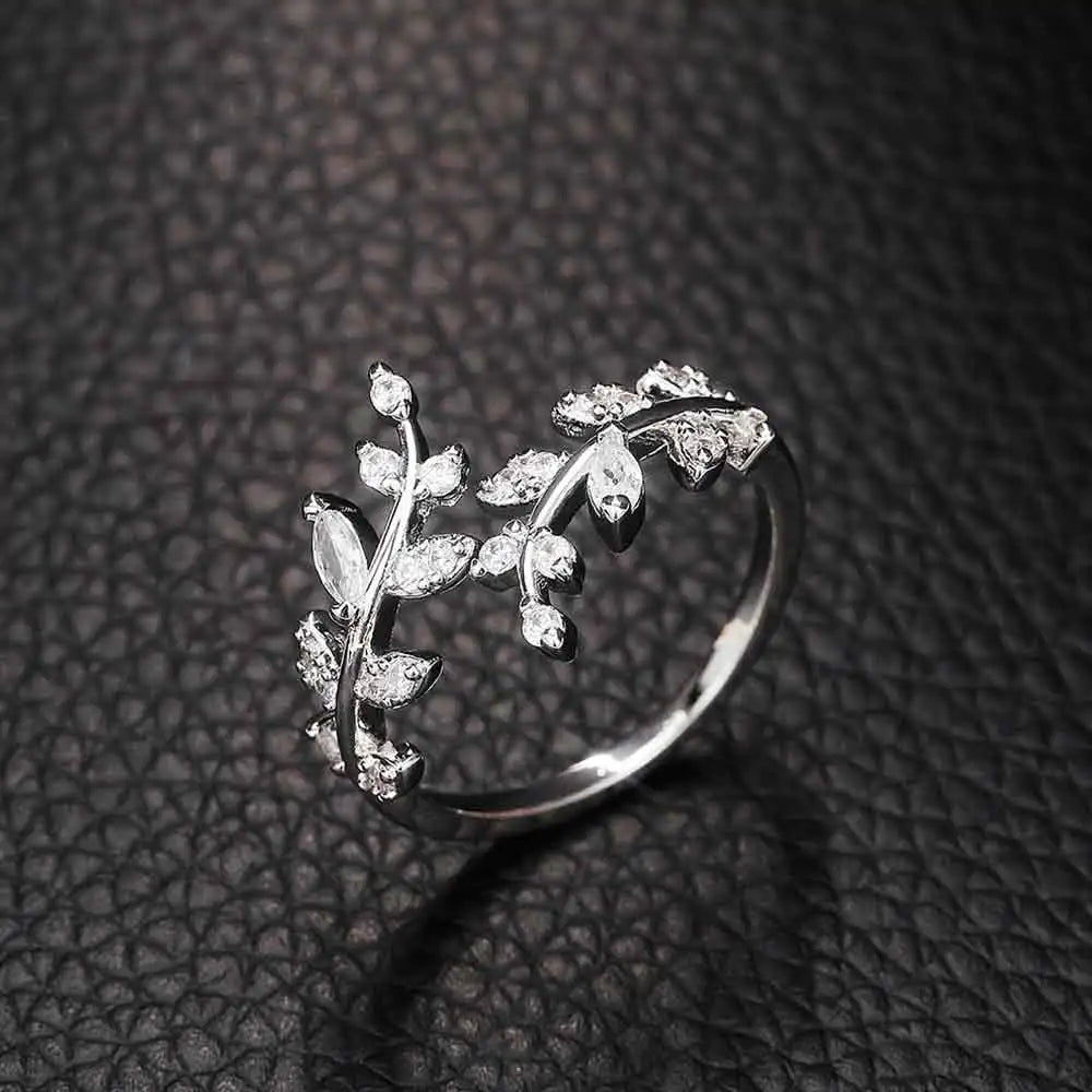 Autumn Laurel Leaf Ring in Silver Zircon