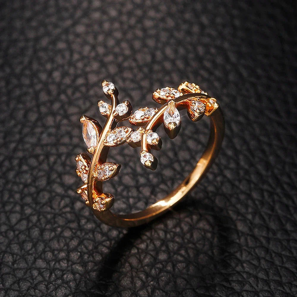 Autumn Laurel Leaf Ring in Gold Zircon