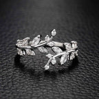 Autumn Laurel Leaf Ring in Silver Zircon