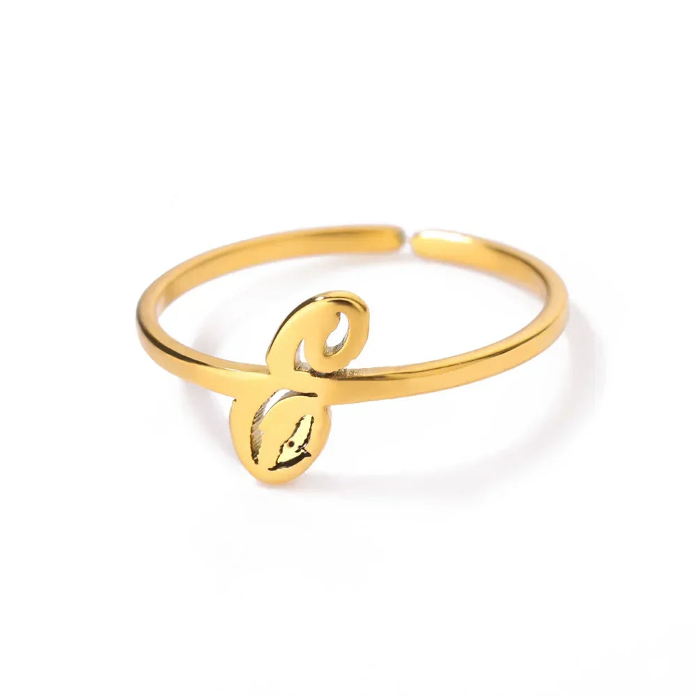 Fine personalized ring with initial e