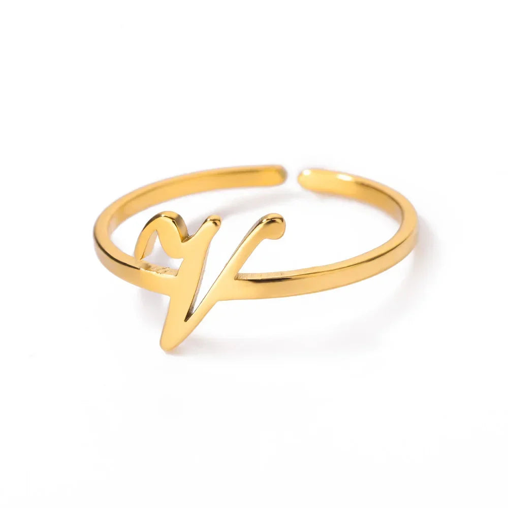 Fine personalized ring with initial v