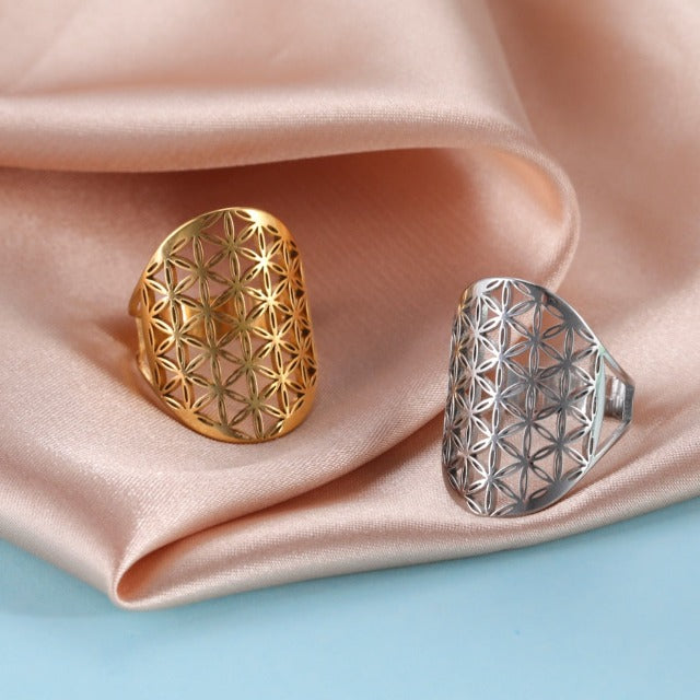 Dawapara Flower of Life Mandala ring gold and silver