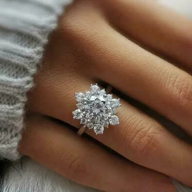 Women's Winter Snowflake Ring Silver Zircons