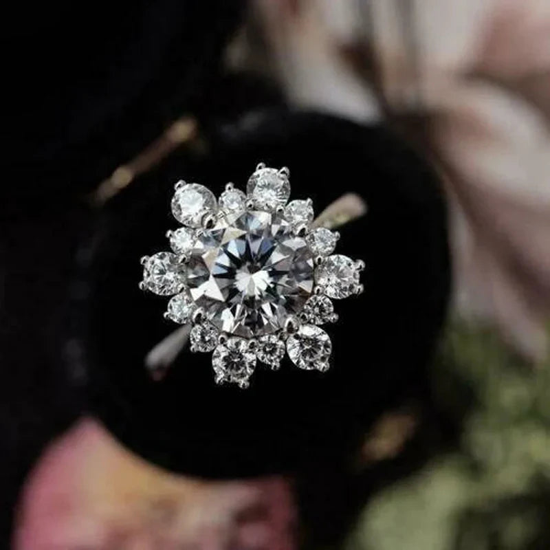 Women's Winter Snowflake Ring Silver Zircons