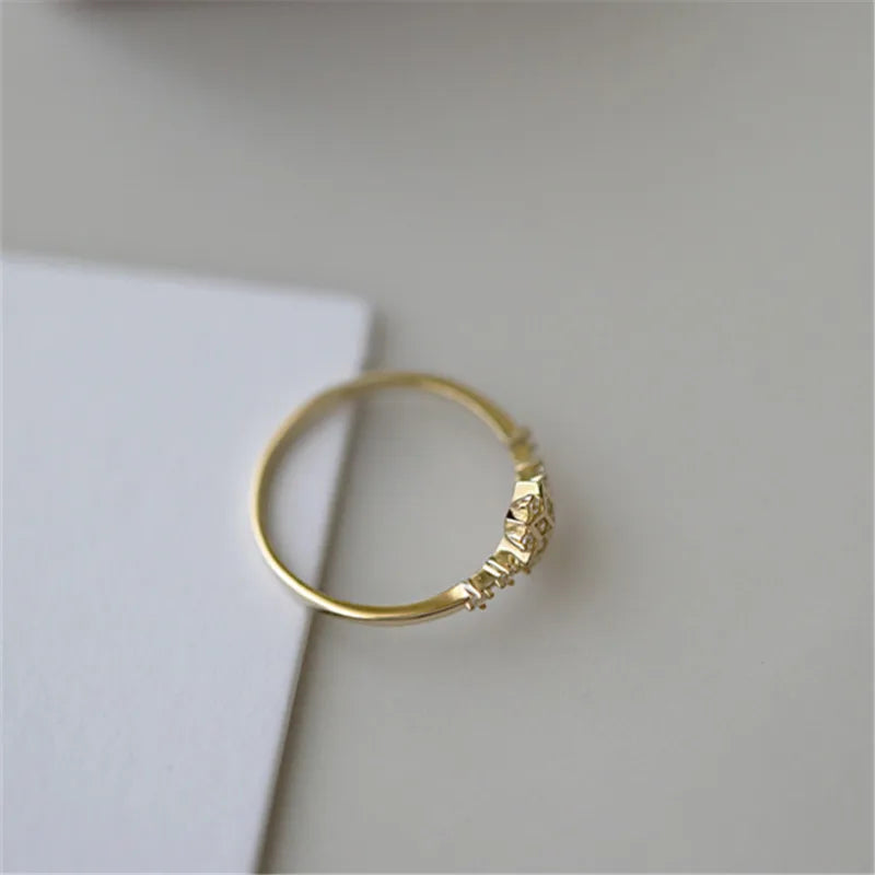 Women's Winter Snowflake Ring Gold