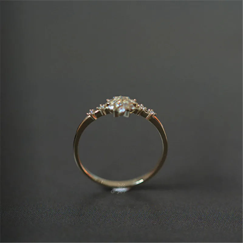 Women's Winter Snowflake Ring Gold