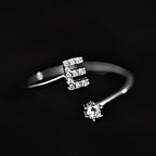 Women's initial ring - letter e