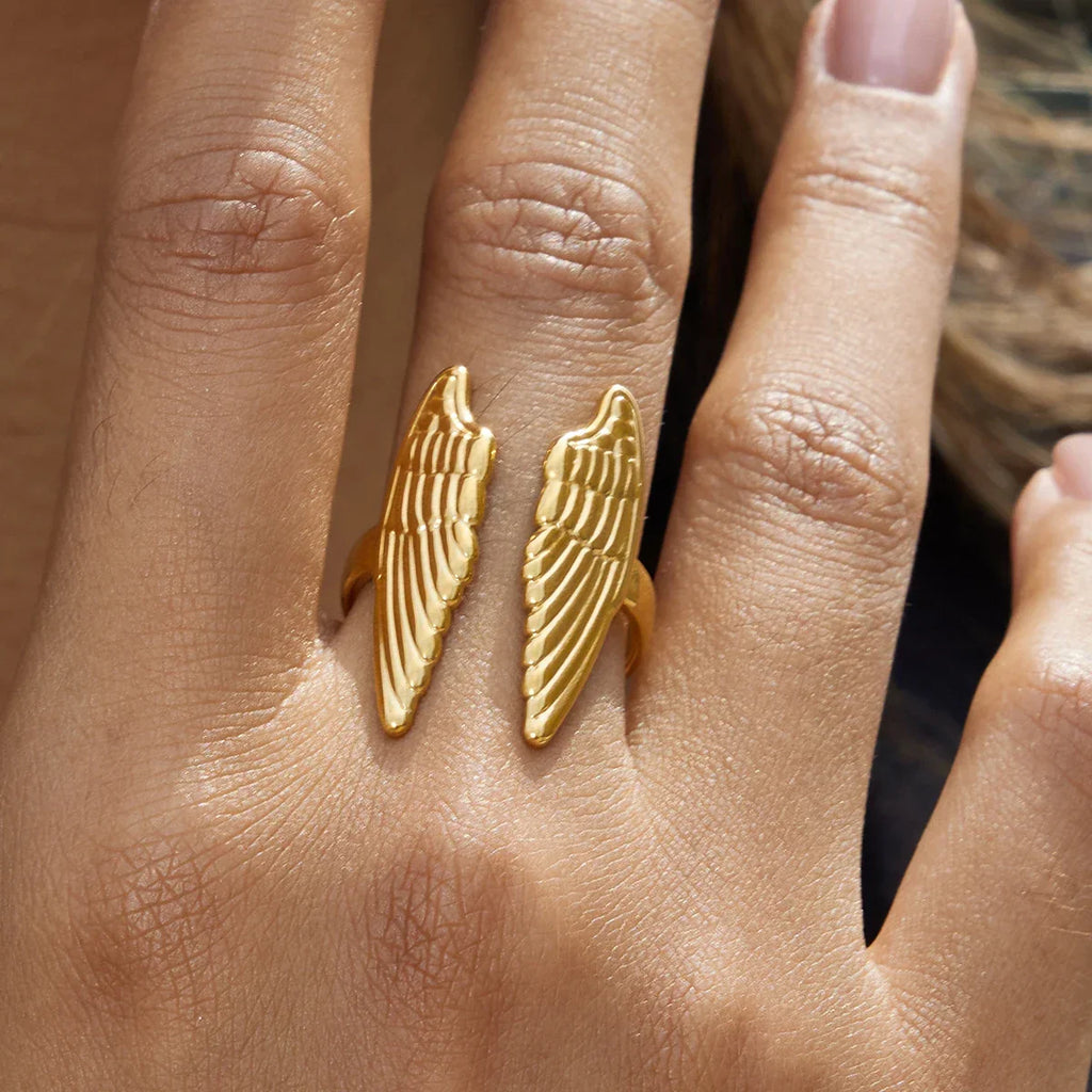 Wide angel wings ring