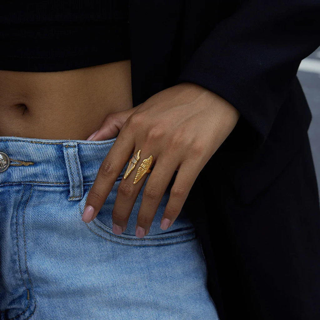 Wide angel wings ring