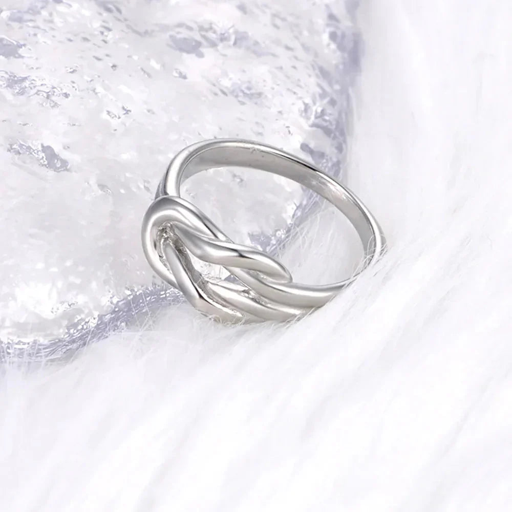 Women's Knot Ring in Silver