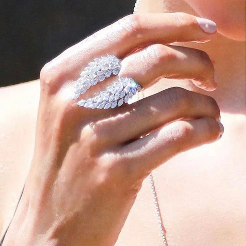 Feather Ring in Silver Zircon