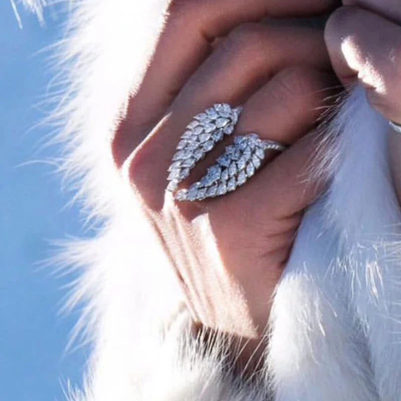 Feather Ring in Silver Zircon