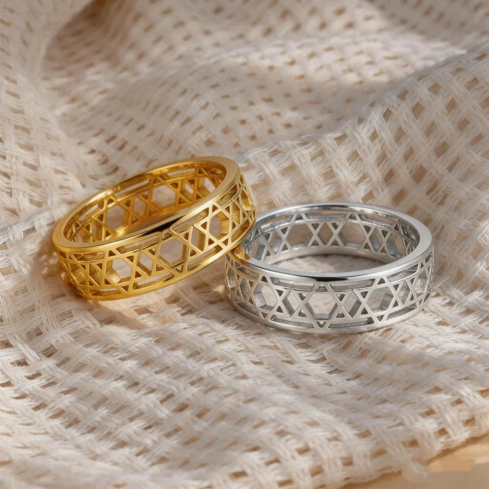 Women's ring with symbolic Jewish Star of David