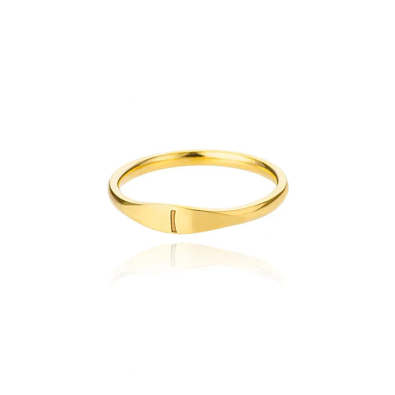 Women's initial ring i
