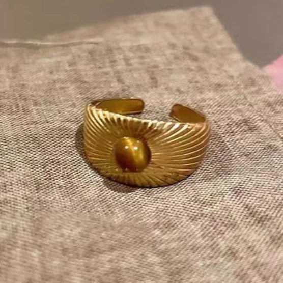 Retro Tiger Eye Protection Ring