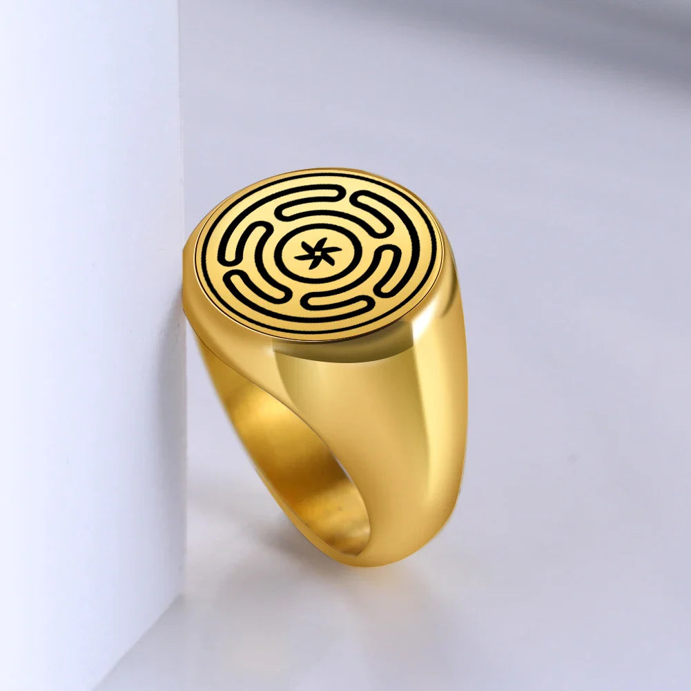 Hecate's Wheel Strophalos Wiccan Witchcraft Ring gold