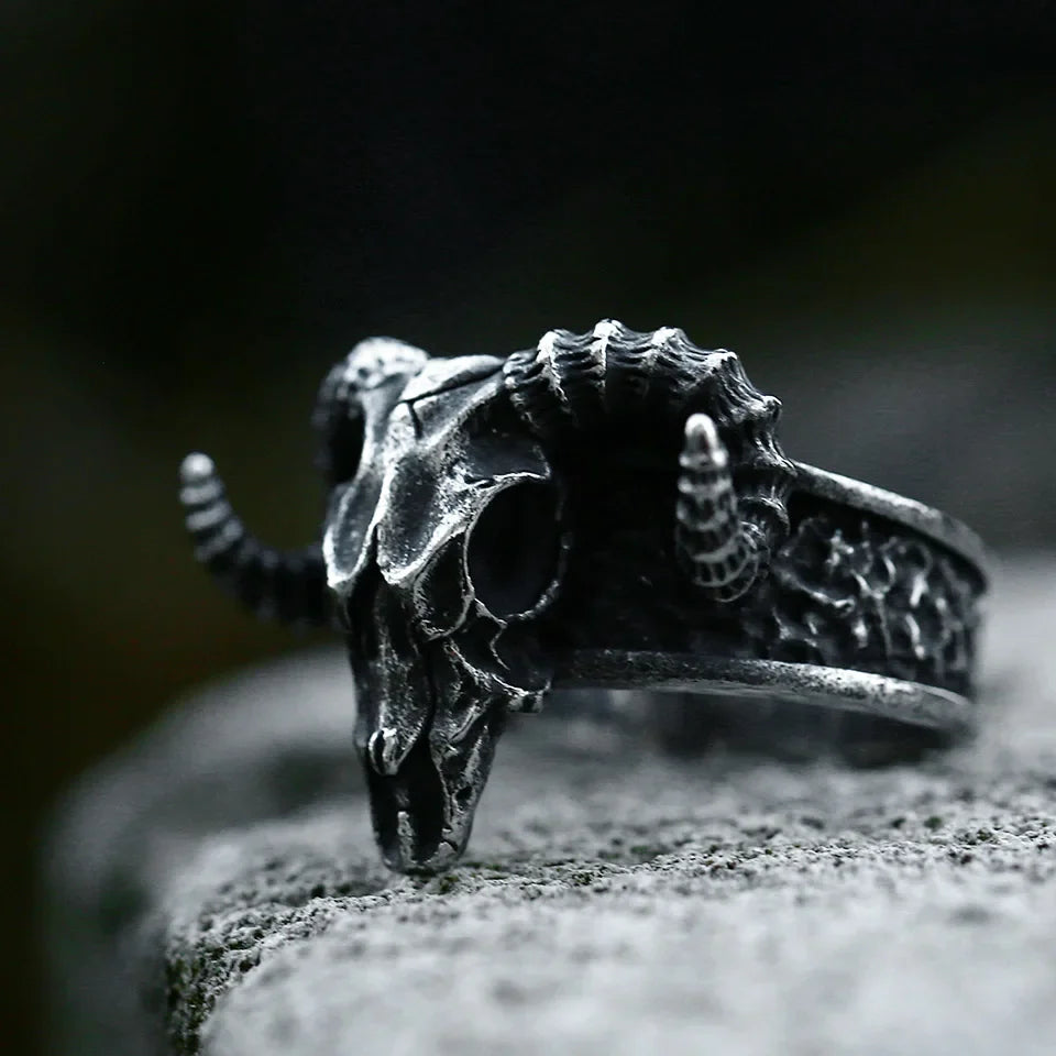 Viking Ring Tanngrisnir